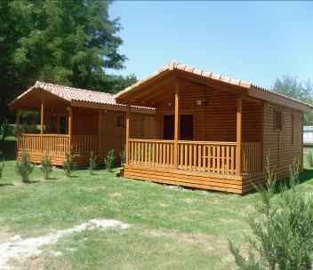 CAMPING IMPORT vous propose une sélection de bungalows en bois et de chalets en bois préfabriqués pour le camping ou l'agrément